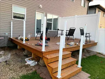 West Wholesale Fencing and Railing Ottawa - photo 1